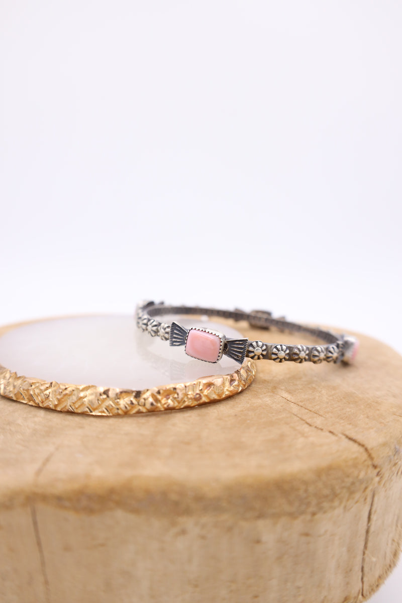 4 Pink Conch Rectangles Bangle