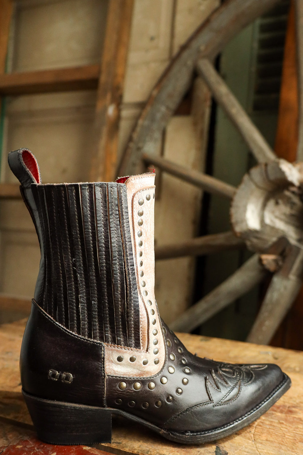Bed Stu Raise Boot – Maverick Fine Western Wear display picture 3
