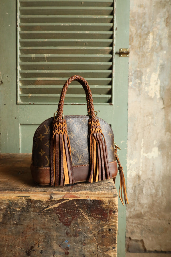 LEATHER AND VODKA ALMA BB CAMEL BAG