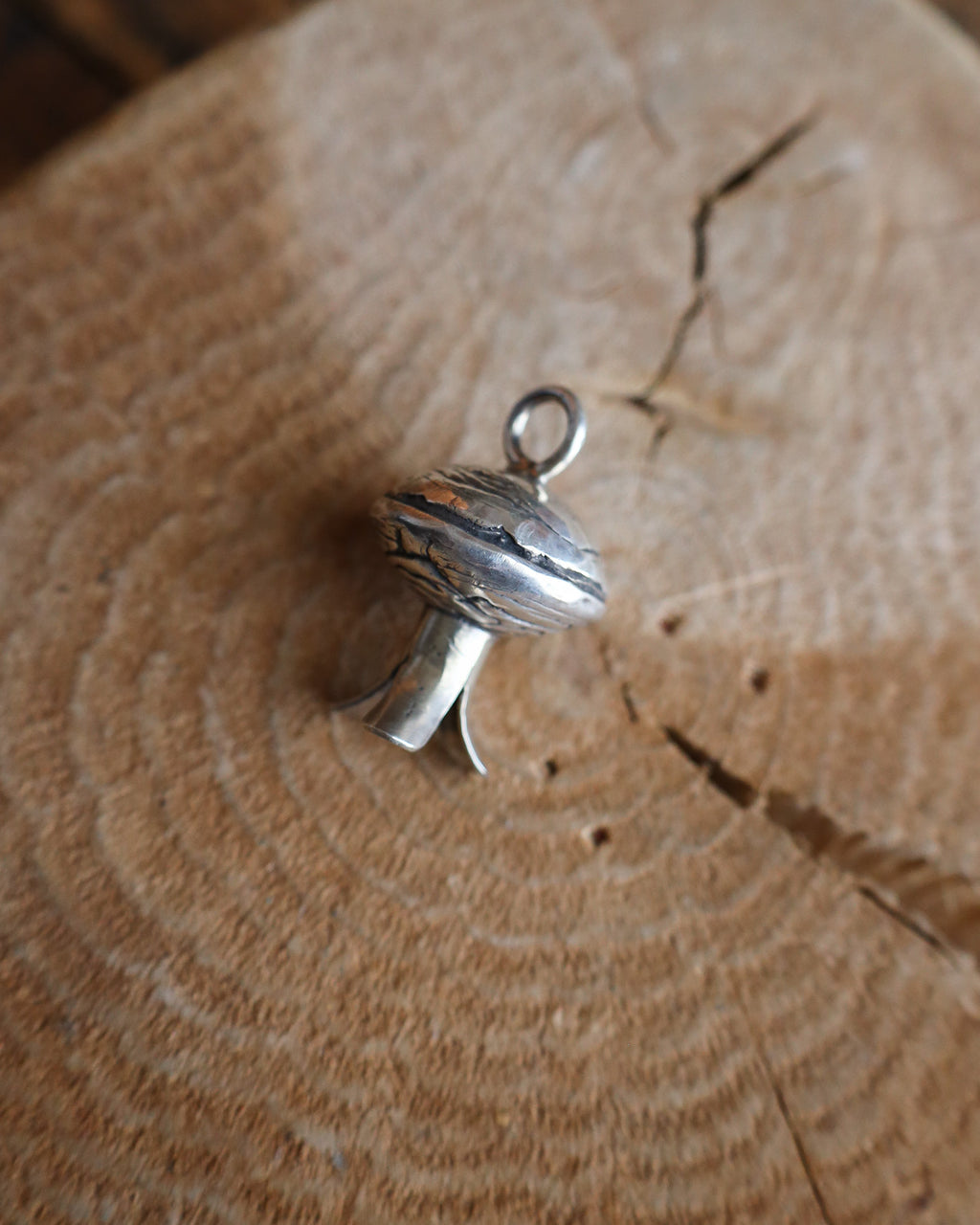 LOVE TOKENS STERLING SILVER LARGE SQUASH BLOSSOM PENDANT