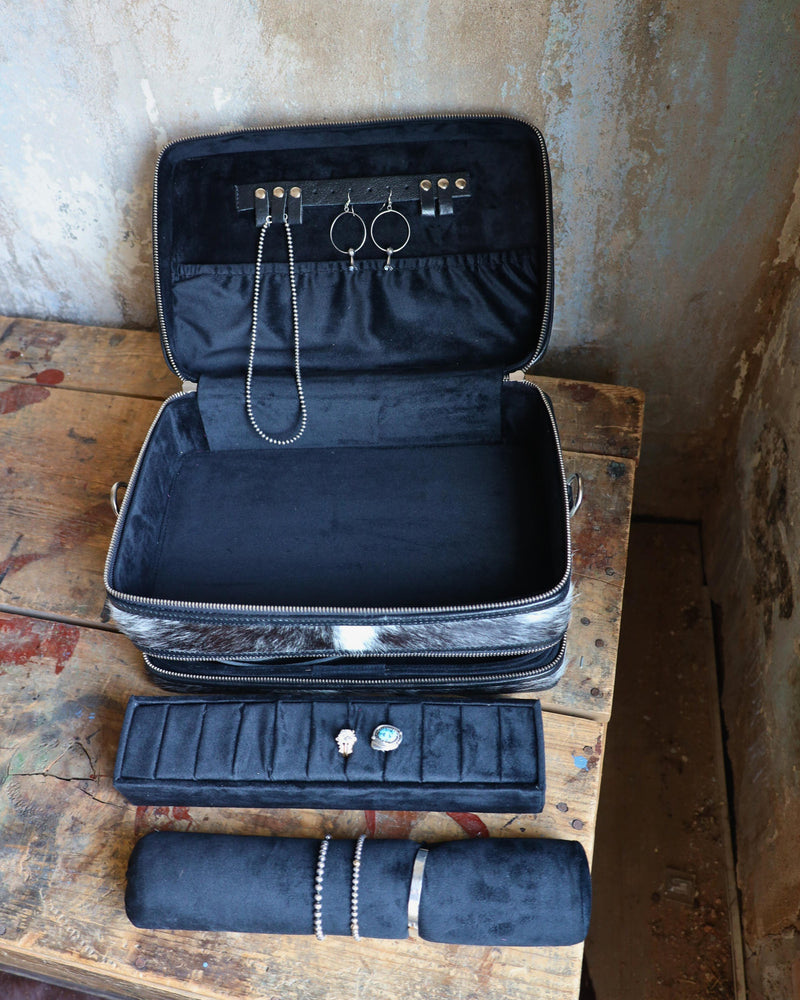 VINTAGE COWGIRL CASES JEWELRY DOUBLE DECKER CASE- Black