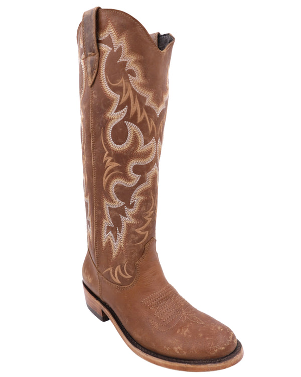 Brown cowgirl boot with white, cream and brown stitching with roper toe