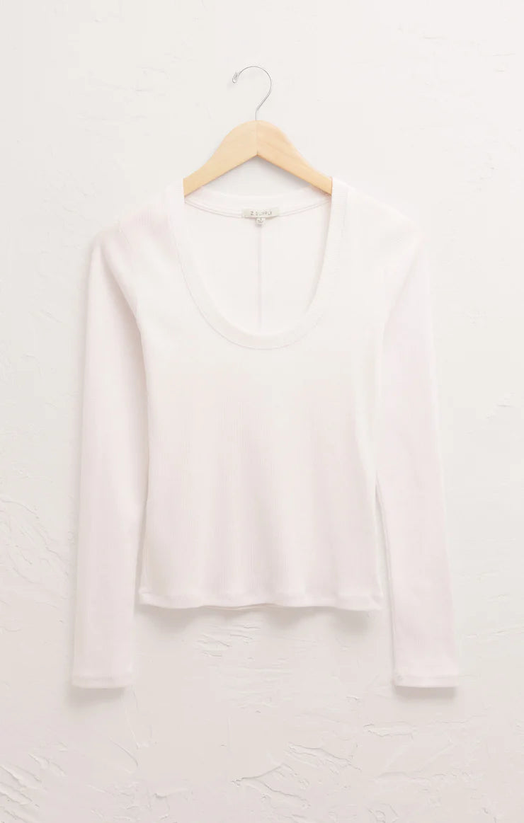 Ribbed long sleeve scoop neck shirt.