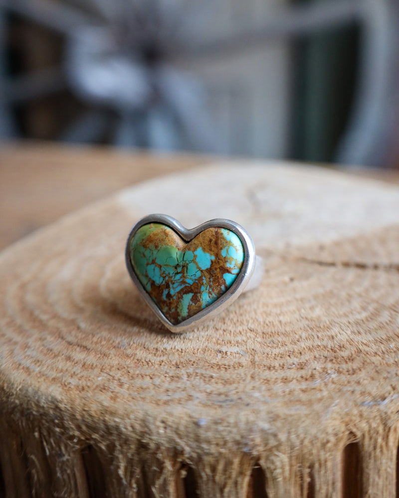 LOVE TOKENS KINGMAN TURQUOISE HEART RING- SIZE 7 