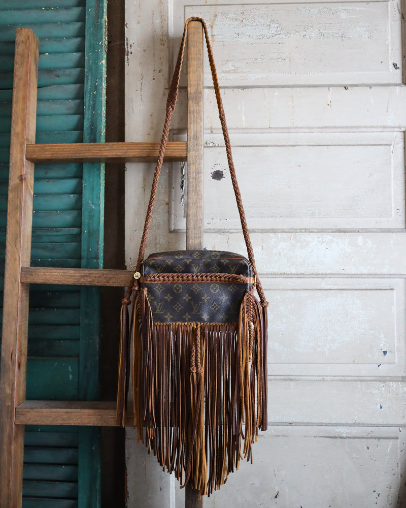 LEATHER AND VODKA COMPIEGNE 23 FRINGE CAMEL BAG