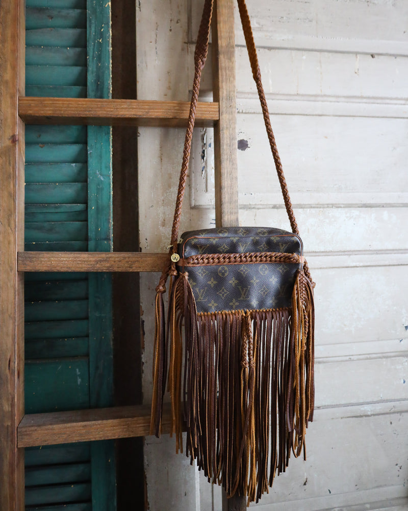 LEATHER AND VODKA COMPIEGNE 23 FRINGE CAMEL BAG