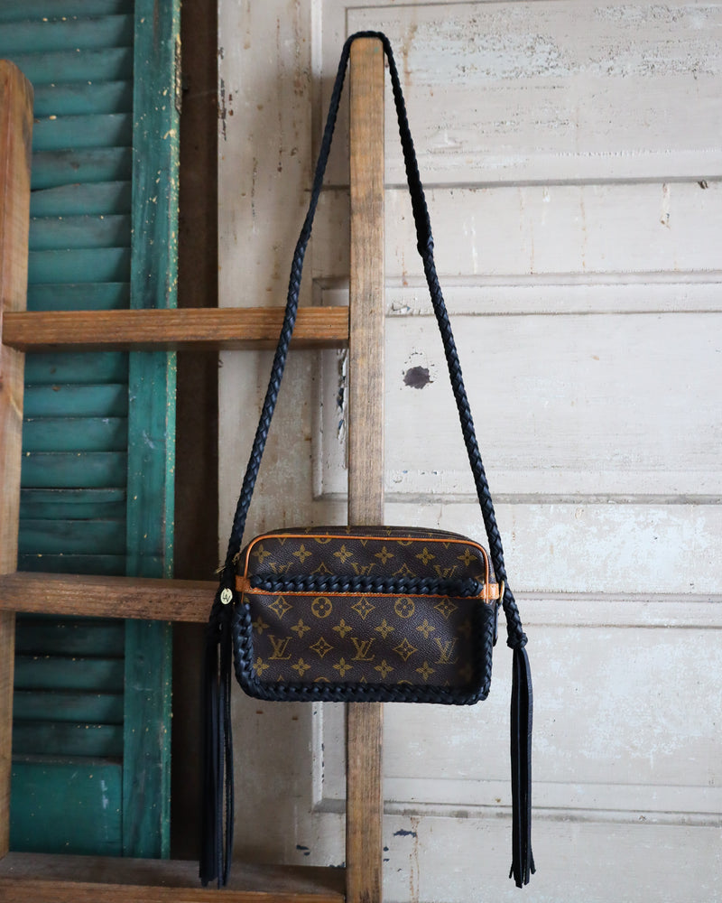 LEATHER AND VODKA COMPIEGNE 23 NOIR BRAIDED BAG