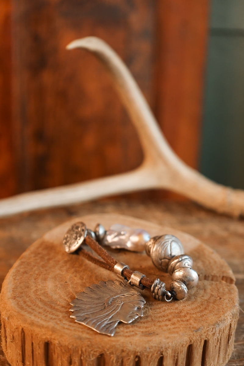 LOVE TOKENS STERLING SILVER HAMMERED BEADS, PEARL AND CHIEF HEAD WITH LEATHER BRACELET 