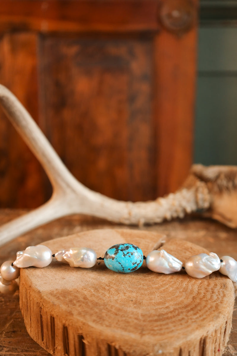 LOVE TOKENS BAROQUES WITH TURQUOISE NUGGET NECKLACE