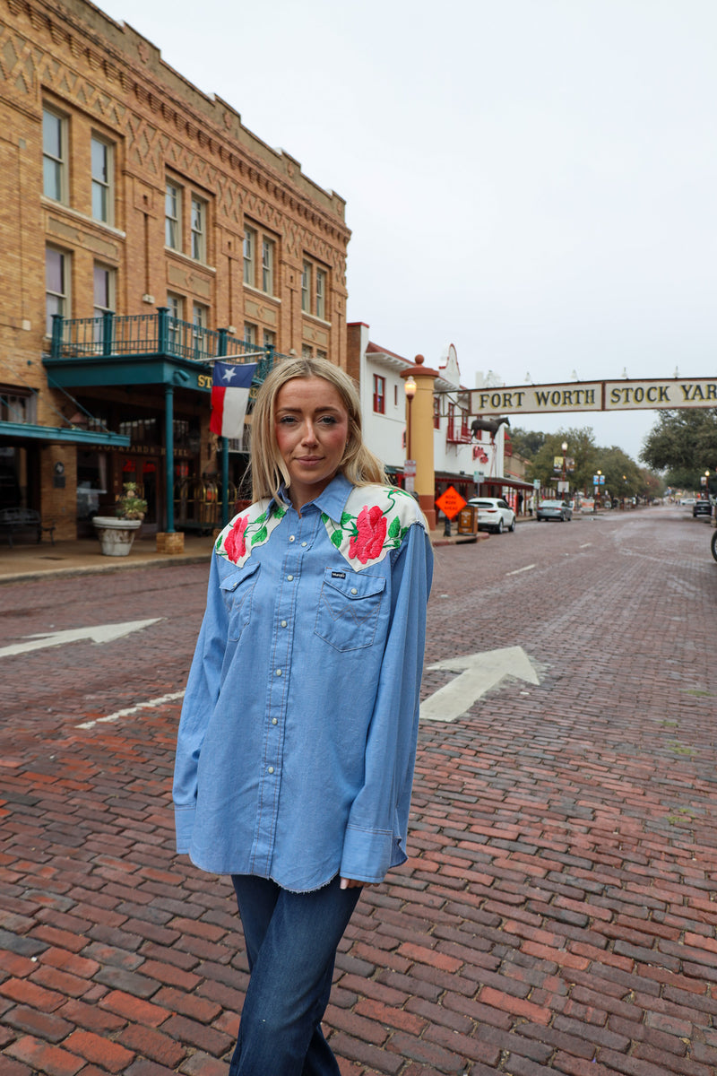 Totem Embroidery Roses Blouse