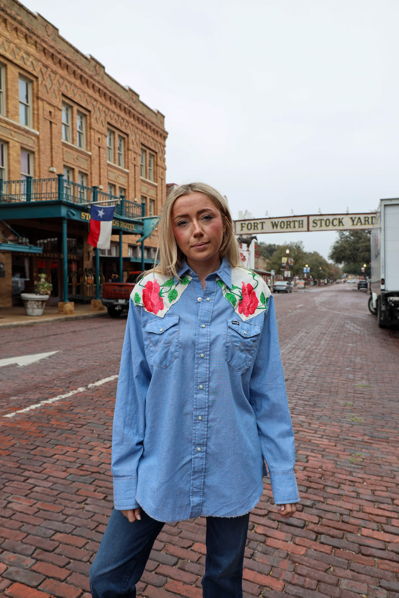 Totem Embroidery Roses Blouse