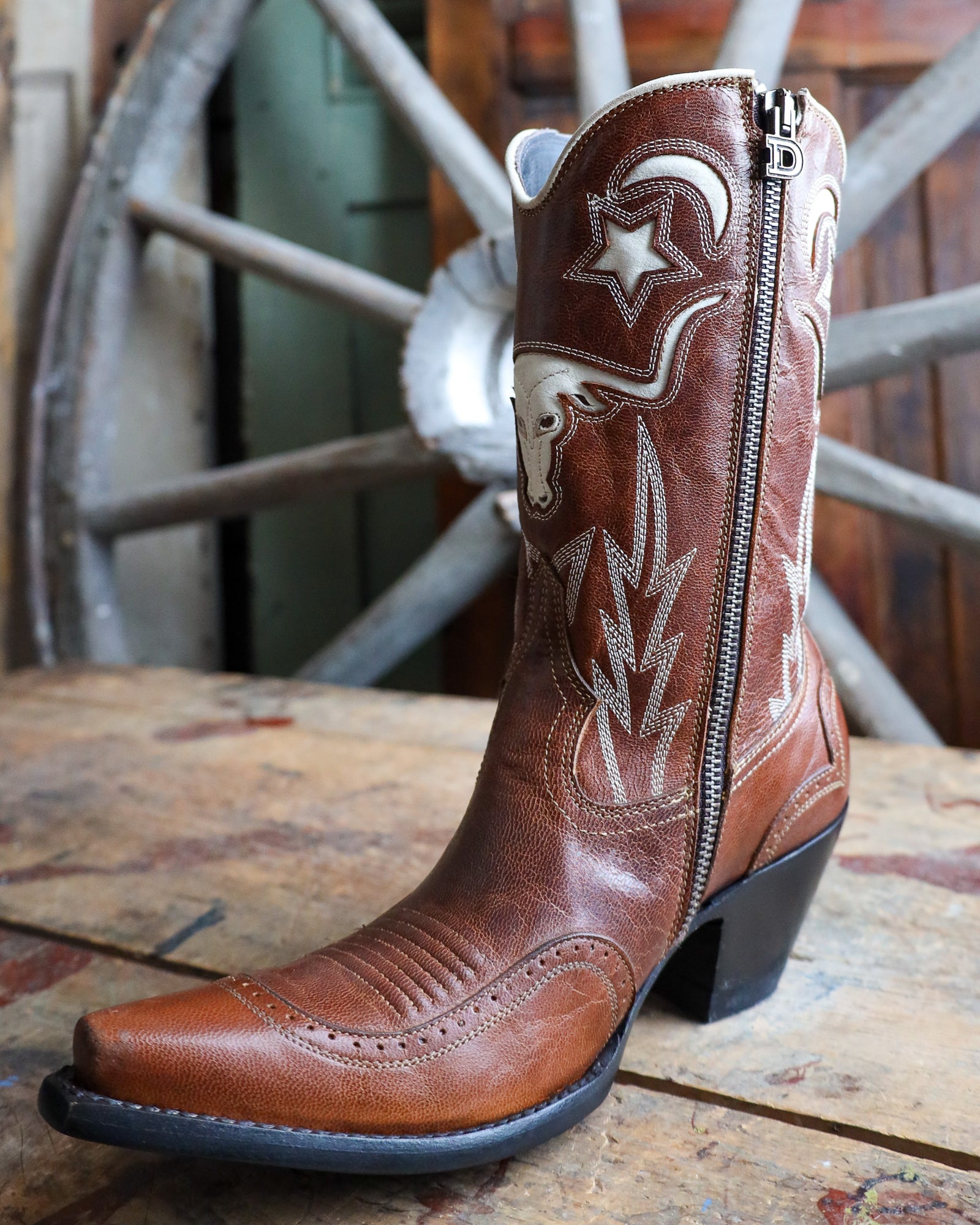 DOUBLE D RANCH BY OLD GRINGO WOMEN'S LONGHORN PEE WEE 10
