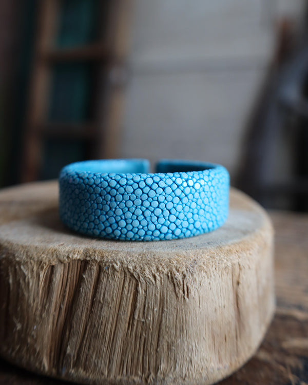 20mm STINGRAY FLAT CUFF- TURQUOISE