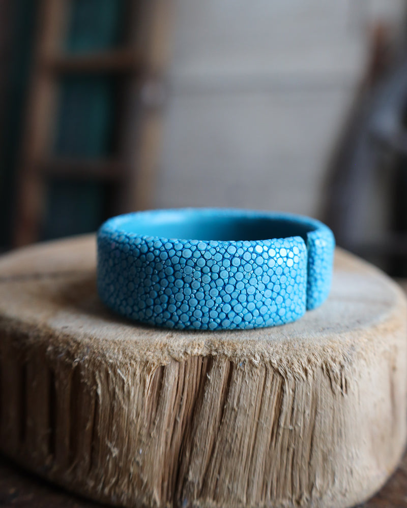 20mm STINGRAY FLAT CUFF- TURQUOISE