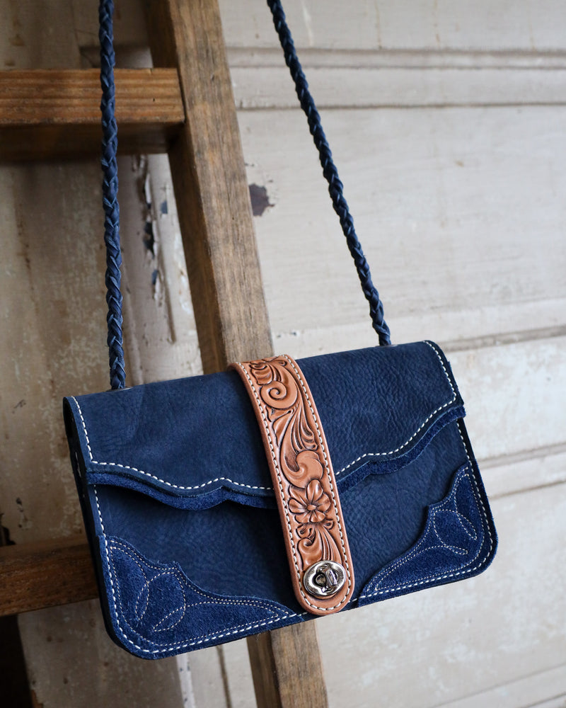 MAD DOG LEATHER NAVY BLUE BOY BAG