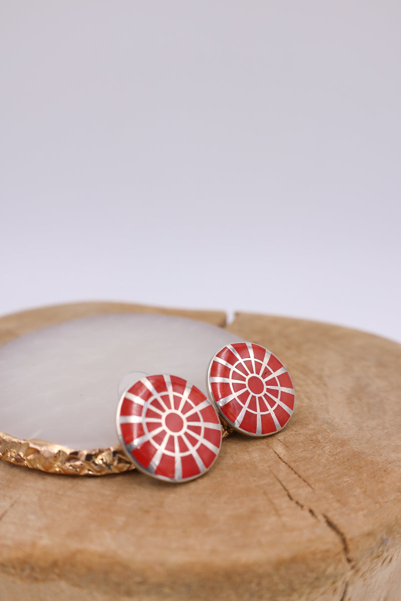 ROUND RED CORAL INLAY EARRING