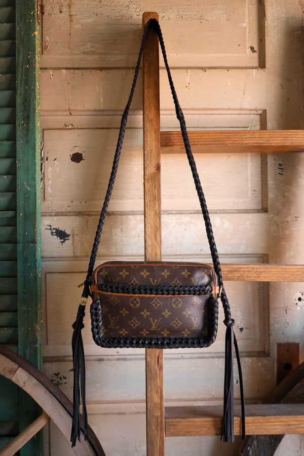 Leather and Vodka Compiegne 23 Noir Braided Handbag
