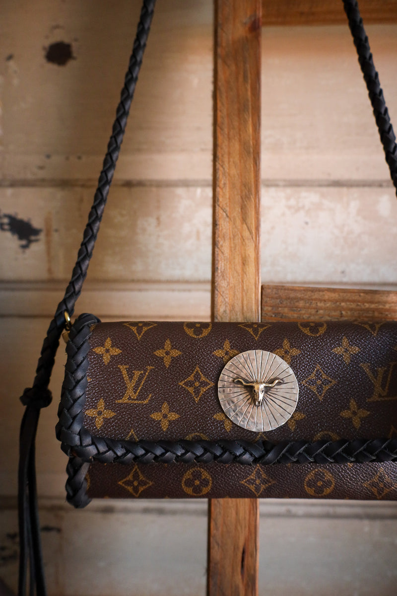 Leather and Vodka x Richard Schmidt Twin Pochette Noir Longhorn Concho Handbag 