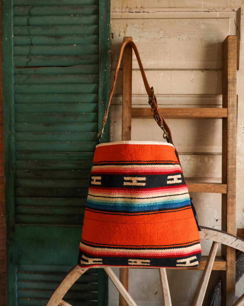 Totem Vintage Donkey Tote