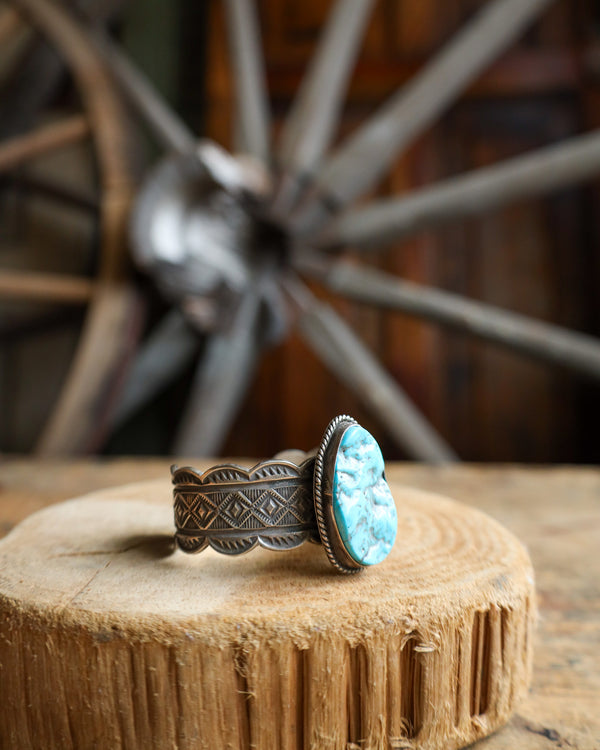 Large Turquoise Nugget With Scallop Band Cuff 