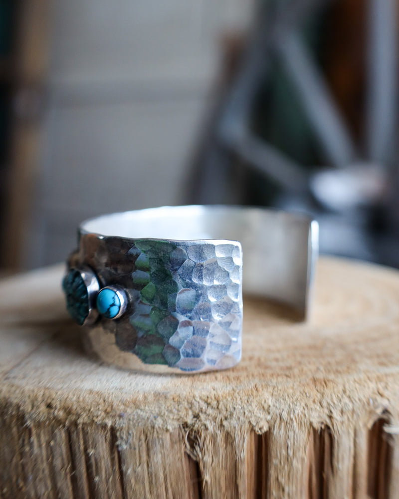 RICHARD SCHMIDT 5 TURQUOISE FLOWERS AND 6 ROUNDS CUFF