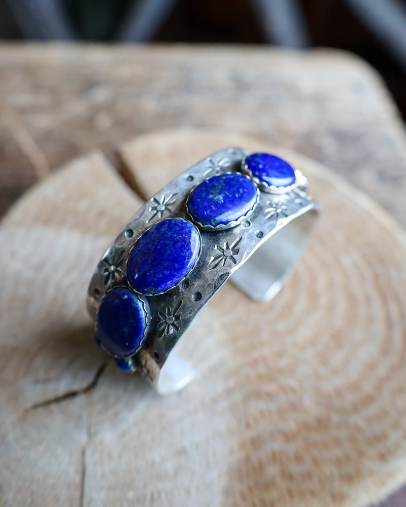 RICHARD SCHMIDT 1" TWINKLE OVAL LAPIS CUFF