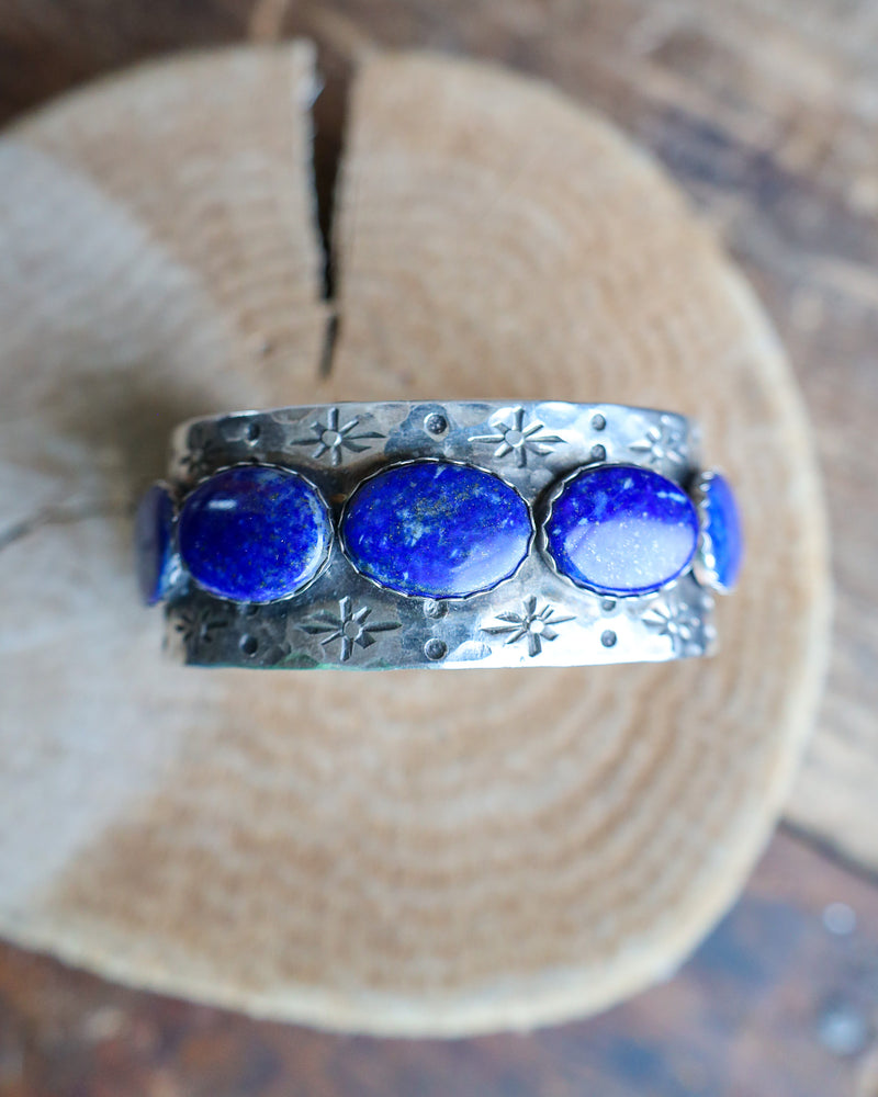 RICHARD SCHMIDT 1" TWINKLE OVAL LAPIS CUFF