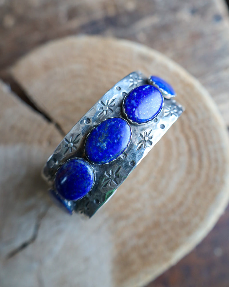 RICHARD SCHMIDT 1" TWINKLE OVAL LAPIS CUFF