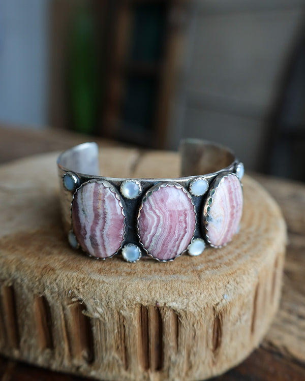 RICHARD SCHMIDT RHODOCHROSITE AND MOTHER OF PEARL CUFF