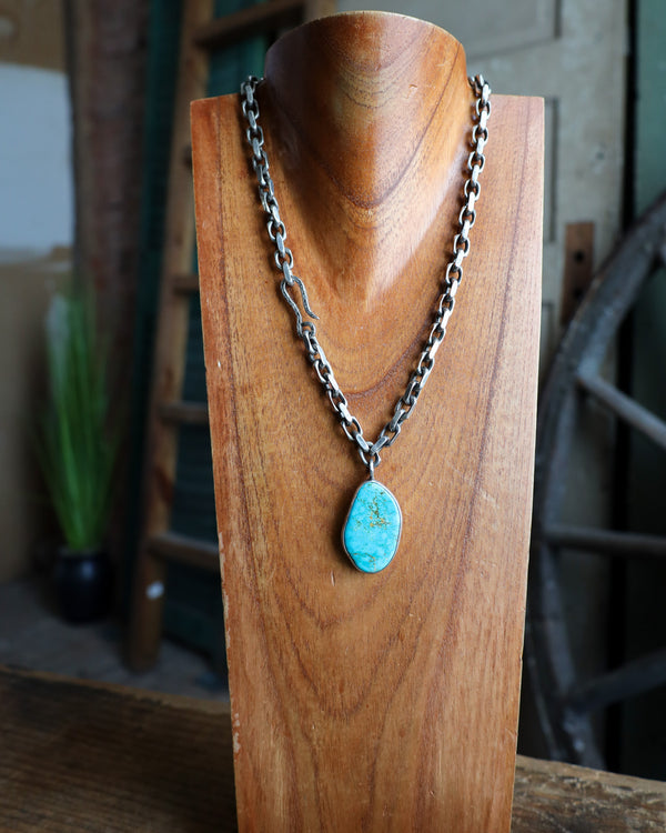 LOVE TOKENS 22" LARGE TURQUOISE DROP NECKLACE