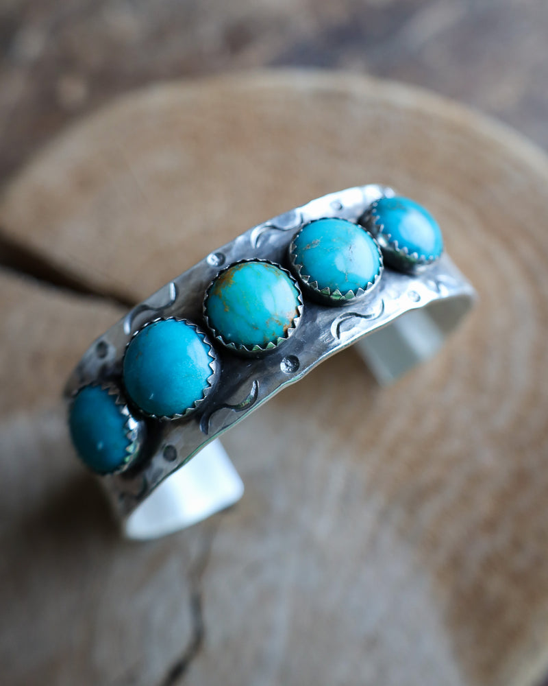 RICHARD SCHMIDT 5 TURQUOISE ROUNDS 3/4" CUFF