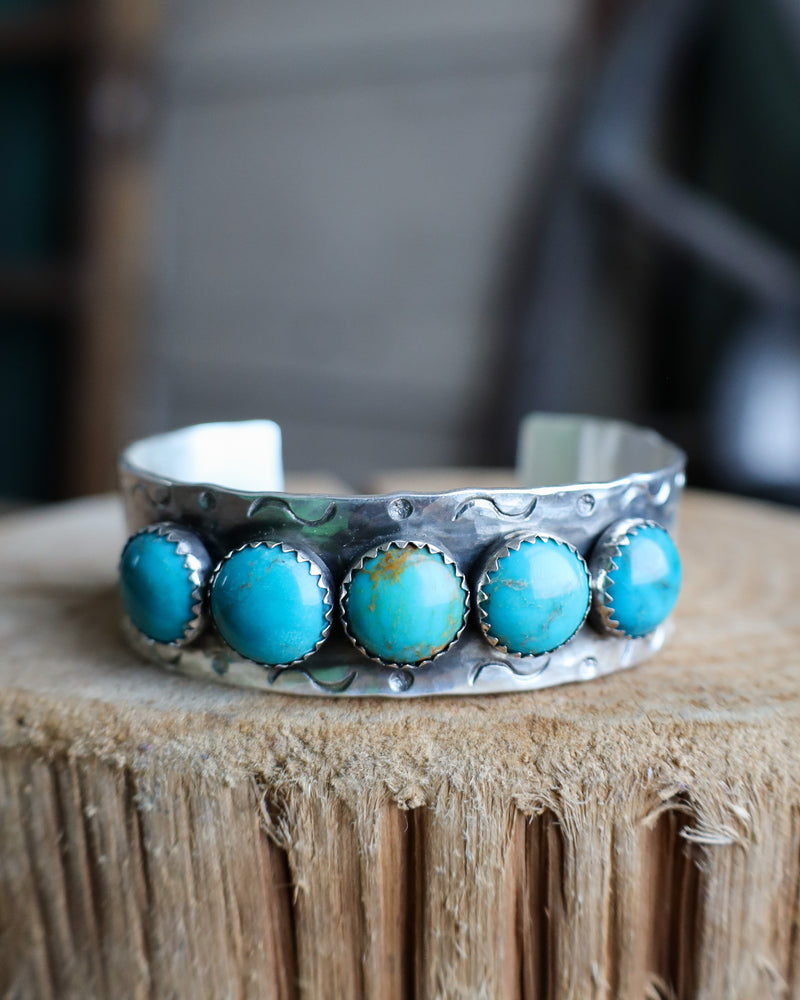 RICHARD SCHMIDT 5 TURQUOISE ROUNDS 3/4" CUFF