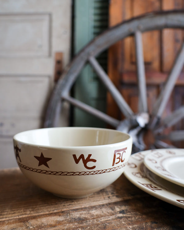 WEST CREATIONS BRANDED 16 PIECE DINNERWARE SET 