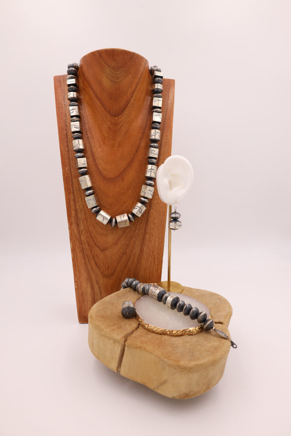 3 PIECE NAVAJO PEARL SAUCERS WITH BEADS BRACELET, NECKLACE AND EARRING SET