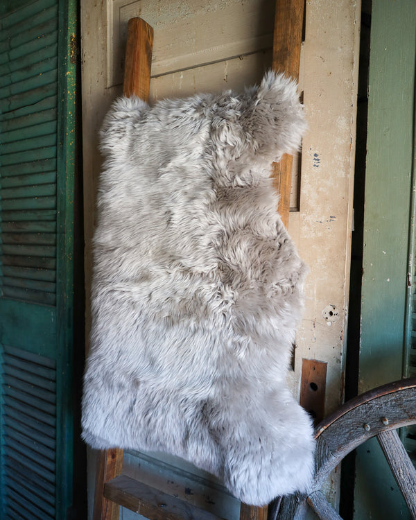 Wild Kiwi Australian Sheepskin Rug- Silver Birch