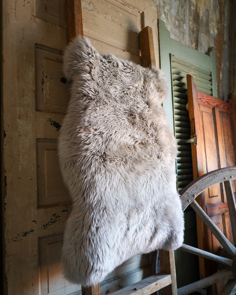 Wild Kiwi Australian Sheepskin Rug- Silver Birch