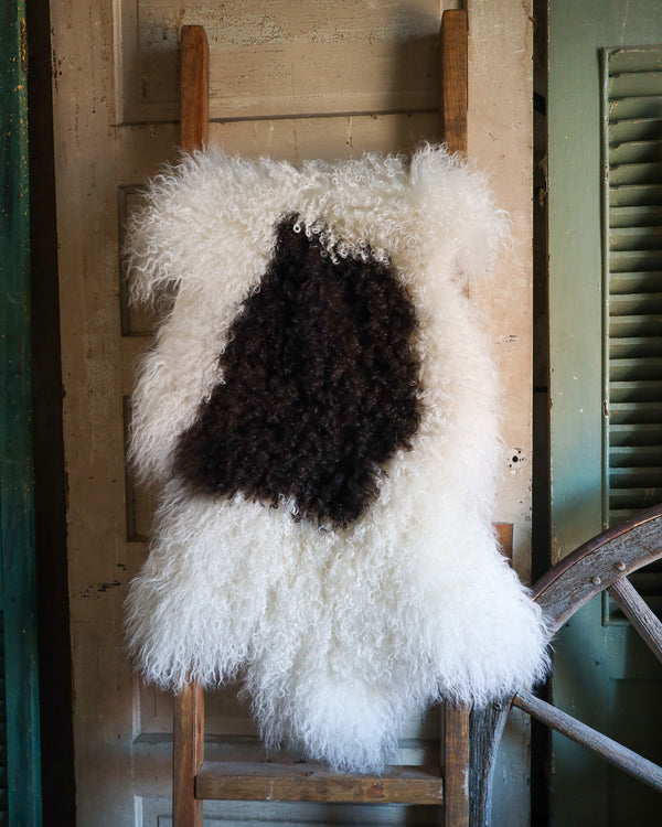 TIBETAN LAMB NATURAL HIDE