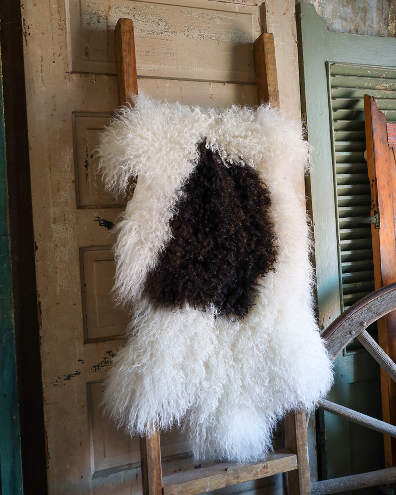 TIBETAN LAMB NATURAL HIDE