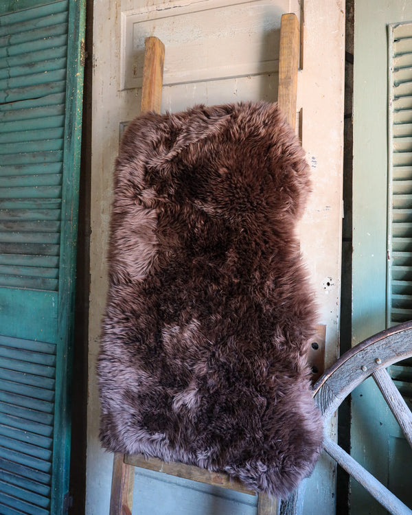 Wild Kiwi Australian Sheepskin Rug- Chocolate