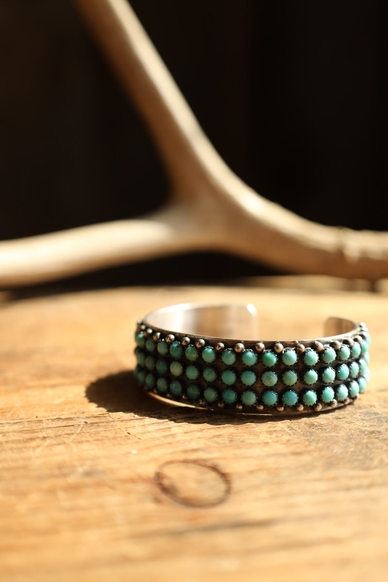 3 ROWS TURQUOISE DOTS CUFF 