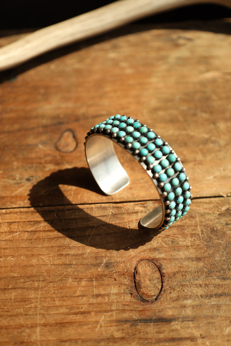 3 ROWS TURQUOISE DOTS CUFF 