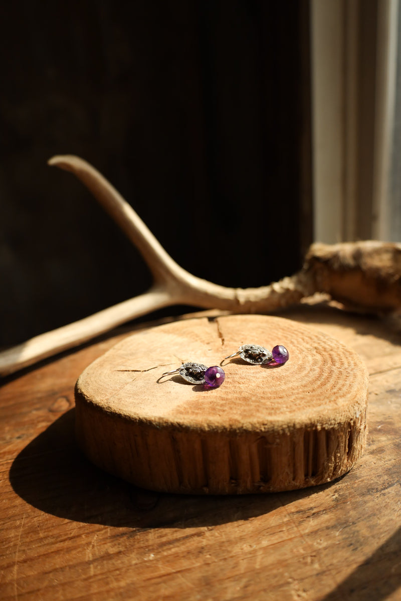 MARGARET SULLIVAN HORN TOAD WITH PURPLE BEAD EARRING 