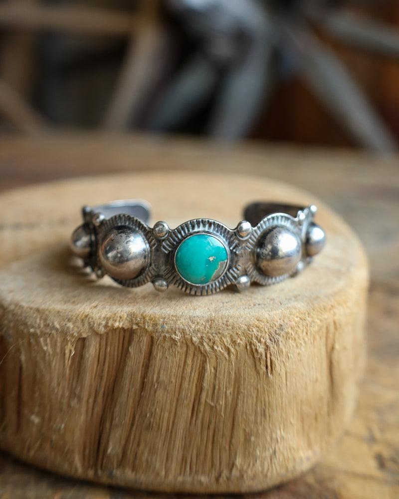 Peyote Bird Vintage Turquoise Round 4 Sterling Silver Bubbles Scallop Cuff