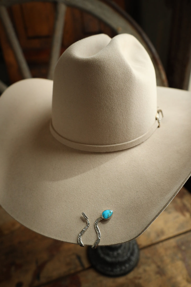 Turquoise head rattle snake hat clip 