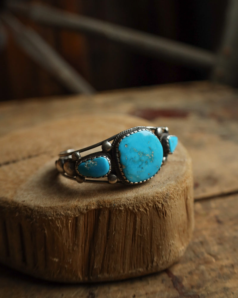 Large Center 2 Small Blue Gem Turquoise Cuff