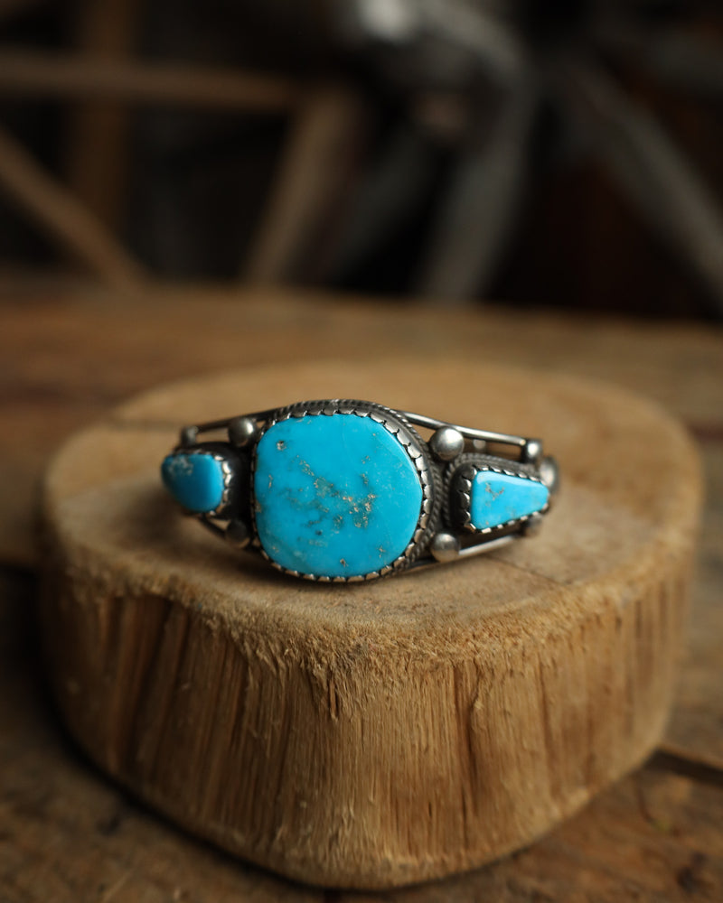 Large Center 2 Small Blue Gem Turquoise Cuff