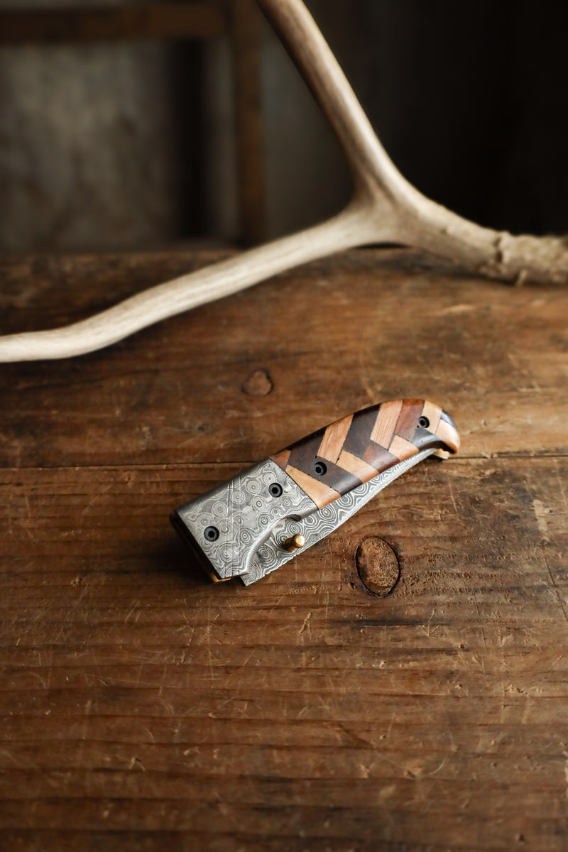 TITAN INTERNATIONAL RAINDROP DAMASCUS FOLDING BLADE/ EDC/ CHECKERED (WALNUT & OLIVE)