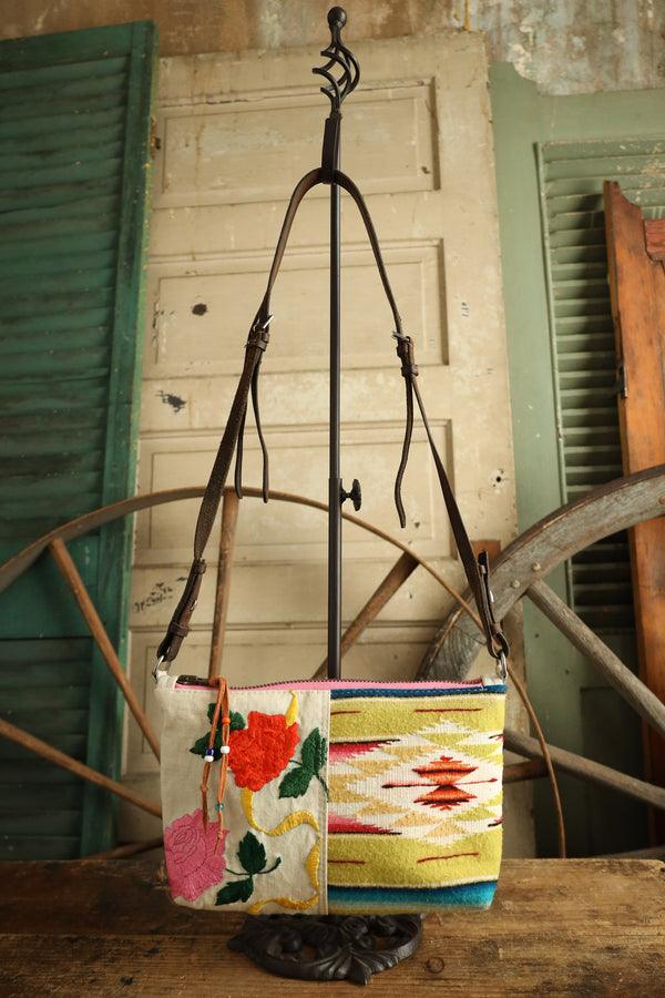 Totem Vintage Serape Embroidered Shoulder Handbag