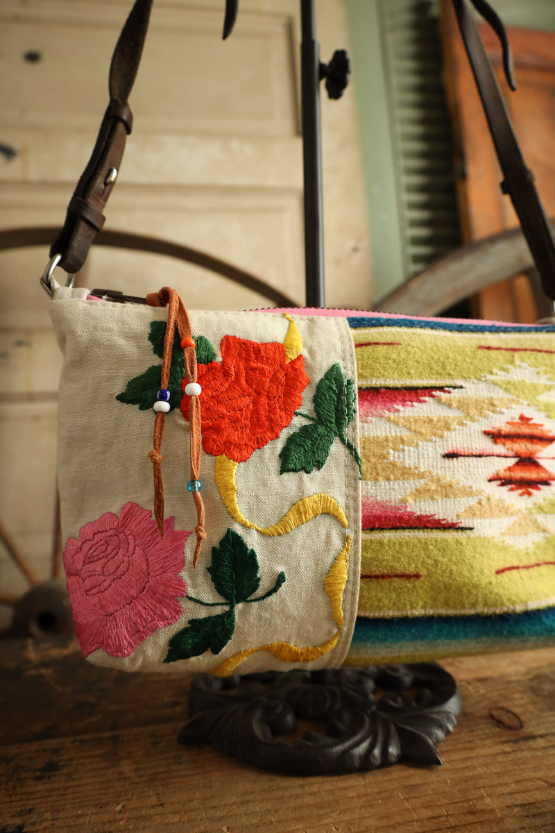 Totem Vintage Serape Embroidered Shoulder Handbag