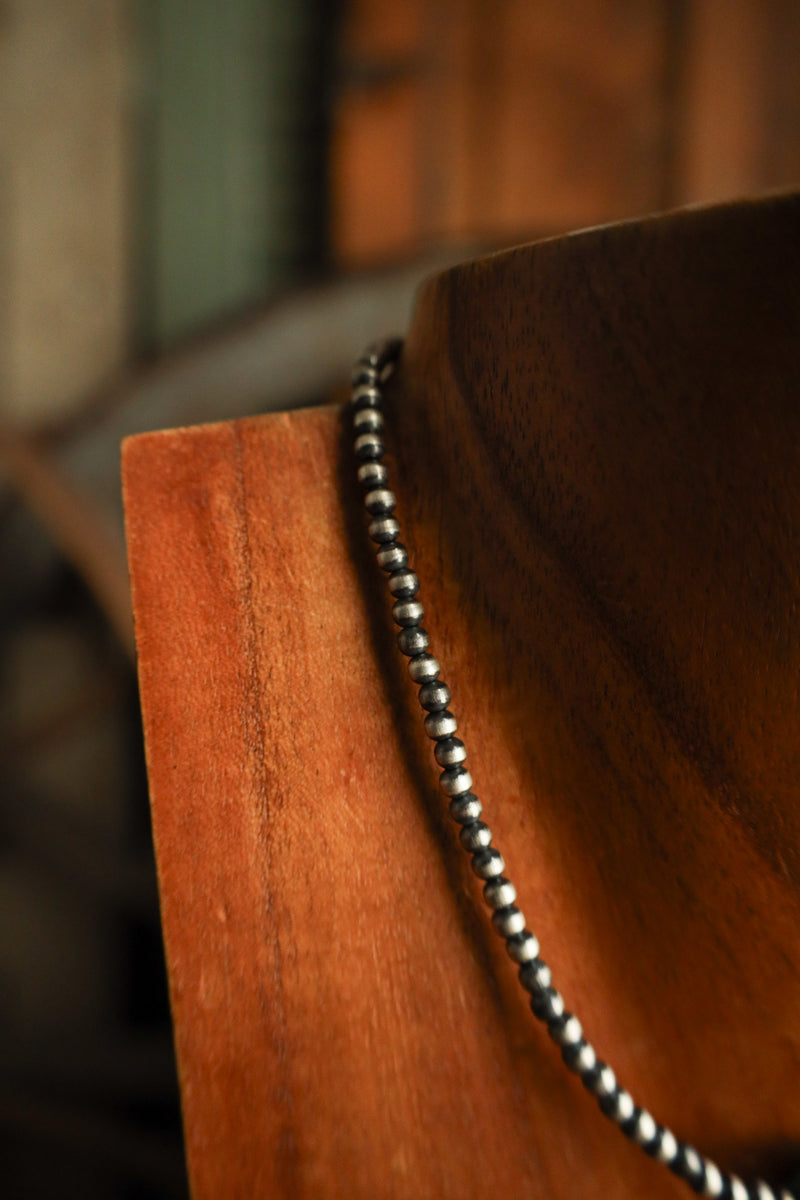 1 Turquoise Nugget Navajo Pearls 14-16" Necklace